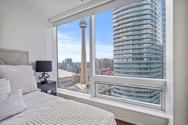 4510 - 10 York St, Condo with 3 bedrooms, 3 bathrooms and 1 parking in Toronto ON | Image 14