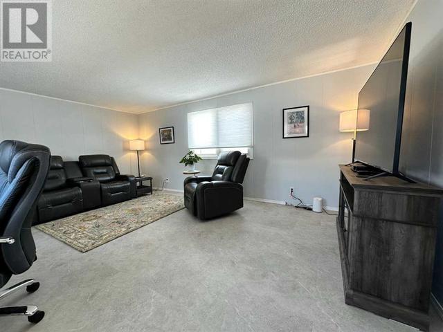 1950 5 Avenue, House other with 3 bedrooms, 1 bathrooms and 2 parking in Wainwright AB | Image 2