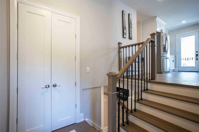 1031 Havendale Blvd, House semidetached with 3 bedrooms, 3 bathrooms and 3 parking in Burlington ON | Image 34