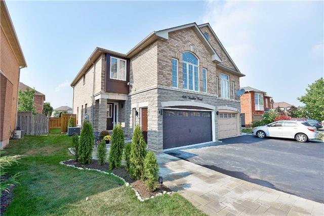 1495 Warbler Rd, House semidetached with 3 bedrooms, 4 bathrooms and 4 parking in Oakville ON | Image 1