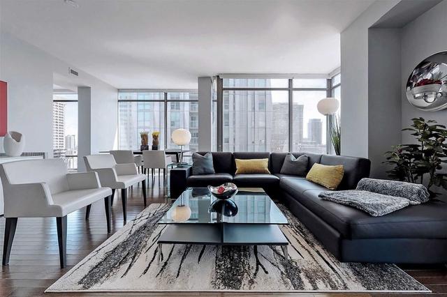 2603 - 18 Yorkville Ave, Condo with 2 bedrooms, 2 bathrooms and 2 parking in Toronto ON | Image 12