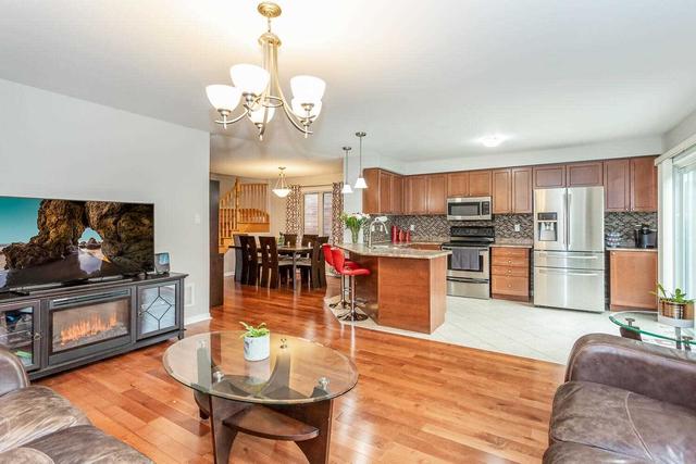 856 Herman Way, House semidetached with 3 bedrooms, 3 bathrooms and 4 parking in Milton ON | Image 4