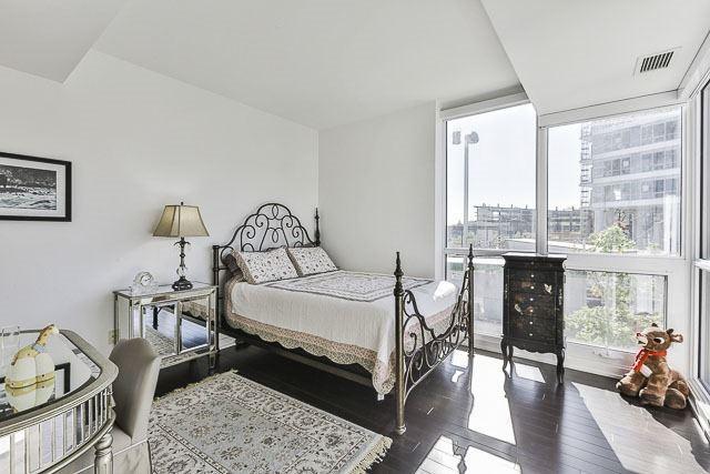 Th01 - 125 Mcmahon Dr, Townhouse with 3 bedrooms, 4 bathrooms and 2 parking in Toronto ON | Image 13