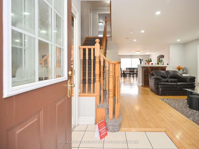 951 Donnelly St, House detached with 4 bedrooms, 4 bathrooms and 4 parking in Milton ON | Image 36