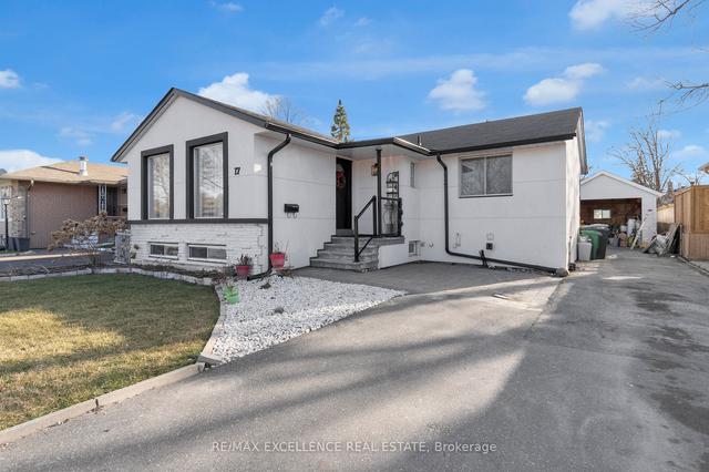 17 Coniston Ave, House detached with 3 bedrooms, 4 bathrooms and 5 parking in Brampton ON | Image 12