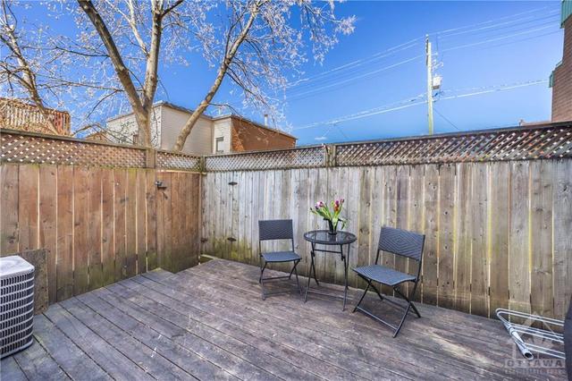 123 Eccles Street, Home with 3 bedrooms, 1 bathrooms and null parking in Ottawa ON | Image 30