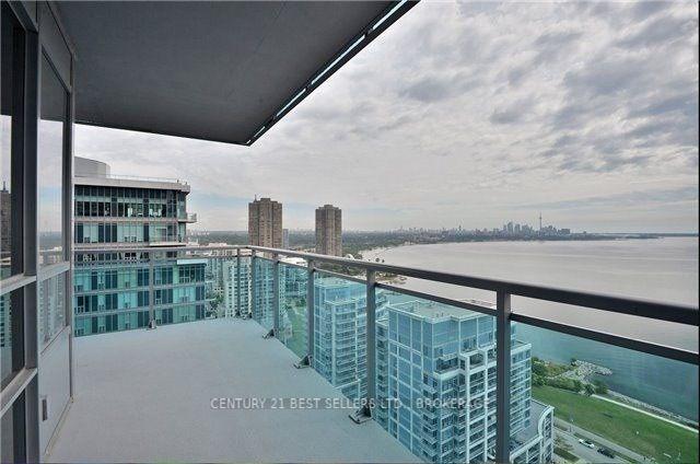 2407 - 16 Brookers Lane, Condo with 2 bedrooms, 2 bathrooms and 1 parking in Toronto ON | Image 12