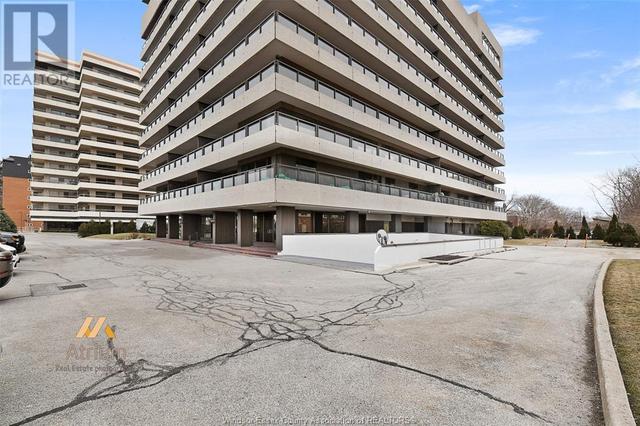 202 - 5125 Riverside Drive East, Condo with 2 bedrooms, 2 bathrooms and null parking in Windsor ON | Image 2
