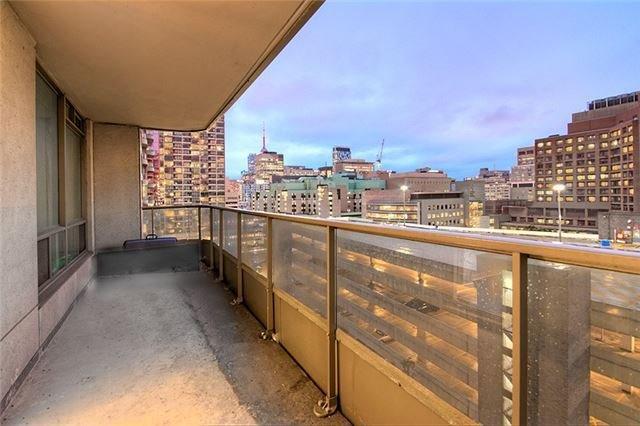 1107 - 750 Bay St, Condo with 1 bedrooms, 1 bathrooms and 1 parking in Toronto ON | Image 11