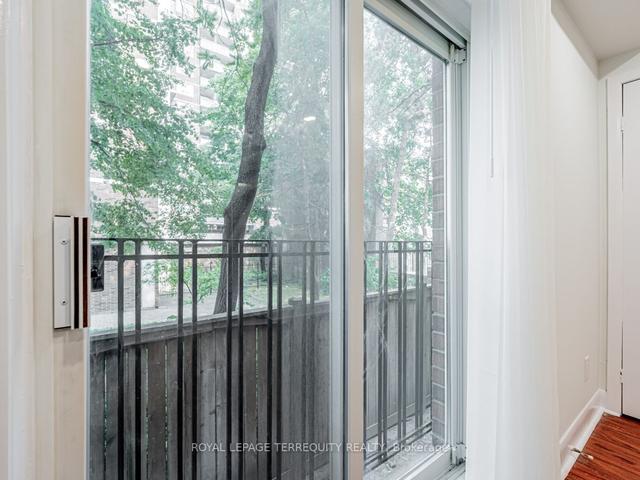 247 - 415 Jarvis St, Townhouse with 2 bedrooms, 1 bathrooms and 1 parking in Toronto ON | Image 15