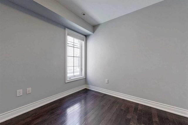 2150 Bayview Ave, Townhouse with 3 bedrooms, 3 bathrooms and 2 parking in Toronto ON | Image 11