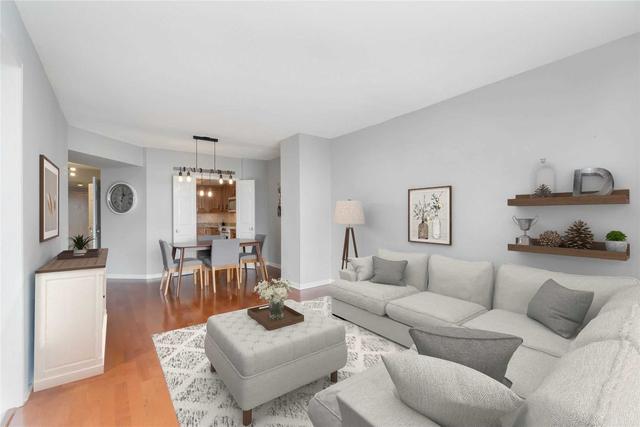 402 - 415 Locust St, Condo with 1 bedrooms, 2 bathrooms and 1 parking in Burlington ON | Image 4