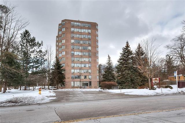 903 - 3227 King Street E, House attached with 2 bedrooms, 2 bathrooms and 1 parking in Kitchener ON | Image 3