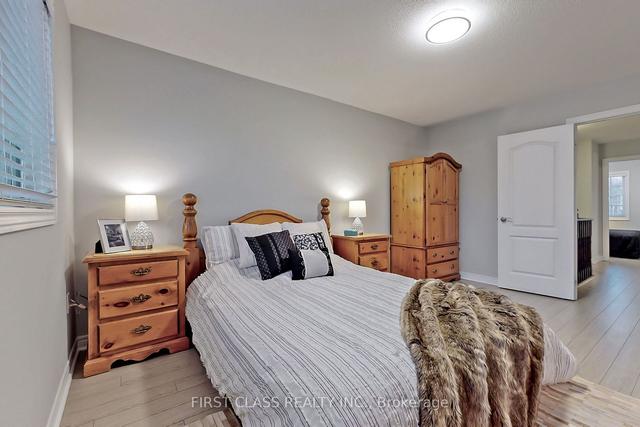 890 Castlemore Ave, House attached with 3 bedrooms, 3 bathrooms and 3 parking in Markham ON | Image 11