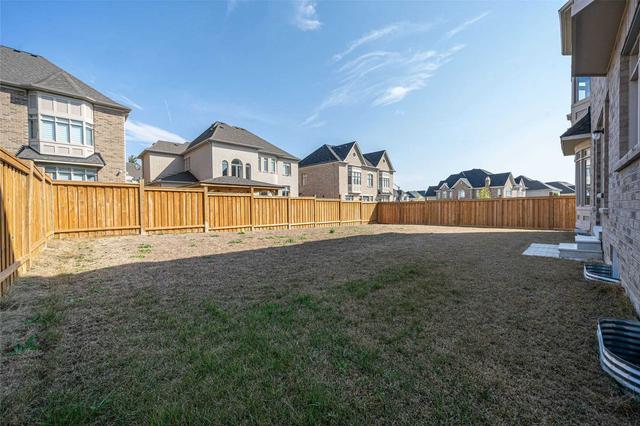 15 Astrantia Way, House detached with 4 bedrooms, 5 bathrooms and 6 parking in Brampton ON | Image 16