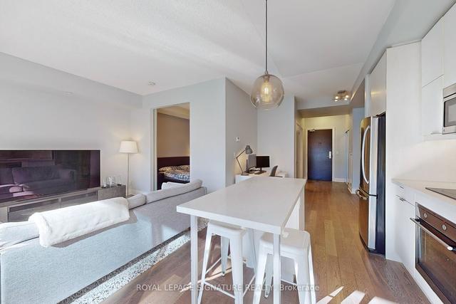 227 - 399 Spring Garden Ave, Condo with 1 bedrooms, 1 bathrooms and 1 parking in Toronto ON | Image 5