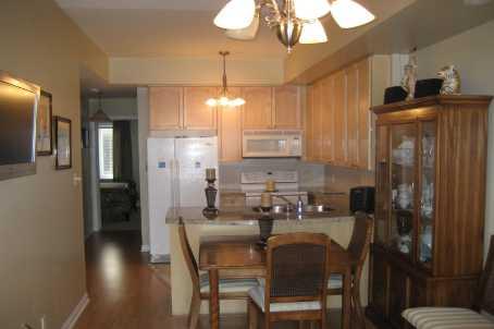 th22 - 80 Carr St, Townhouse with 1 bedrooms, 1 bathrooms and 1 parking in Toronto ON | Image 3