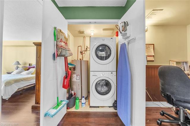 Laundry adjacent to Office or 2 Piece Bathroom | Image 17