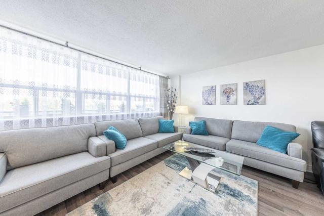 917 - 80 Grandravine Dr, Condo with 3 bedrooms, 1 bathrooms and 1 parking in Toronto ON | Image 6