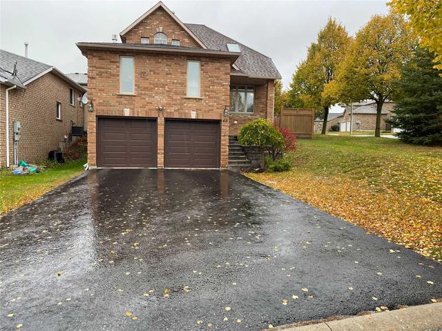 46 Logan Crt, House detached with 3 bedrooms, 3 bathrooms and 6 parking in Barrie ON | Image 10