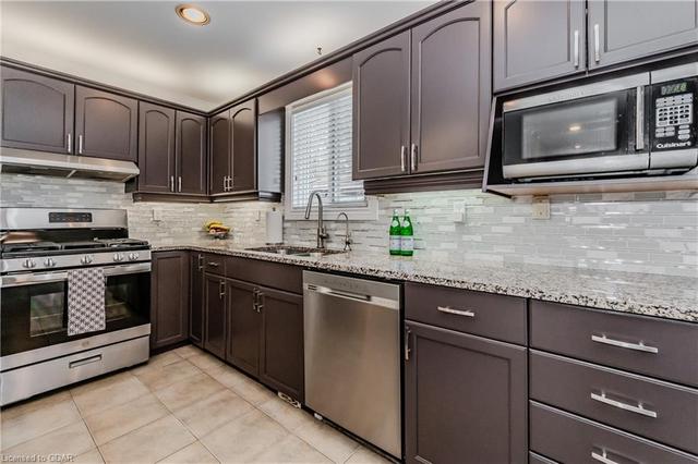 87 Thornhill Drive, House detached with 4 bedrooms, 2 bathrooms and 3 parking in Guelph ON | Image 9