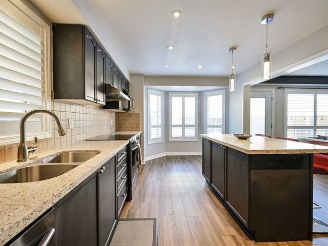 12 Ponymeadow Way, House semidetached with 3 bedrooms, 4 bathrooms and 3 parking in Brampton ON | Image 7