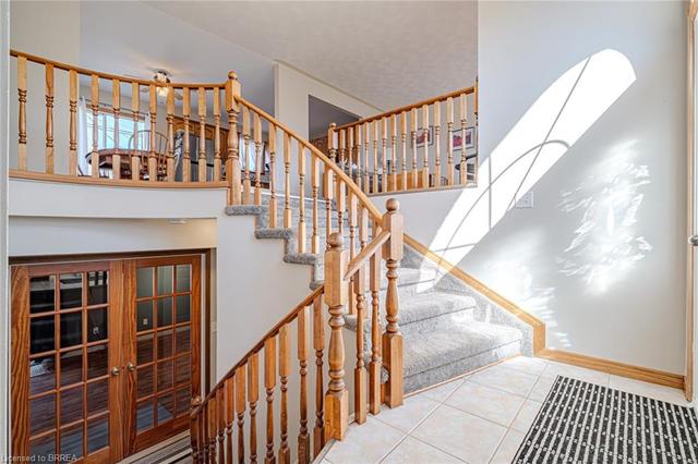 70 Daugaard Avenue, House detached with 3 bedrooms, 2 bathrooms and 4 parking in Brant ON | Image 2