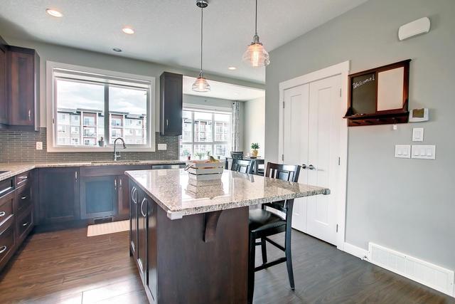129 Walgrove Cove Se, Home with 3 bedrooms, 2 bathrooms and 2 parking in Calgary AB | Image 10
