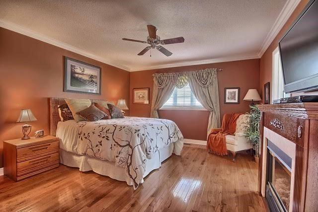 79 Kirkvalley Cres, House attached with 4 bedrooms, 3 bathrooms and 3 parking in Aurora ON | Image 9