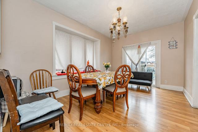 31 Louisa St, House detached with 5 bedrooms, 1 bathrooms and 3 parking in Kitchener ON | Image 37