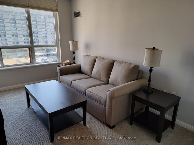 801 - 2 Neptune Dr, Condo with 2 bedrooms, 2 bathrooms and 1 parking in Toronto ON | Image 7
