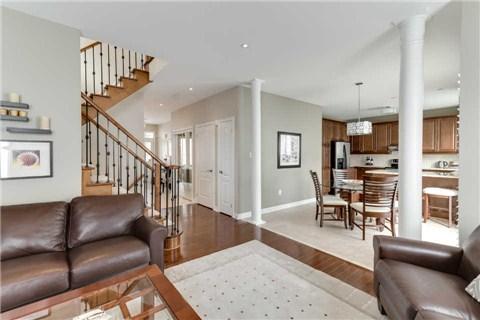 43 Siena Dr, House detached with 4 bedrooms, 3 bathrooms and 4 parking in Vaughan ON | Image 3