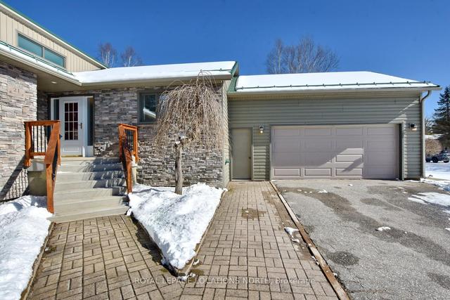 21 Kelley Cres, House detached with 4 bedrooms, 3 bathrooms and 8 parking in Wasaga Beach ON | Image 23