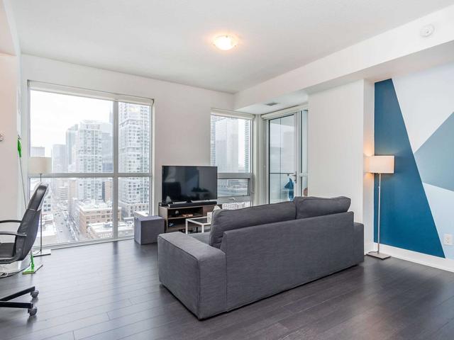 1906 - 318 Richmond St W, Condo with 1 bedrooms, 1 bathrooms and 0 parking in Toronto ON | Image 11