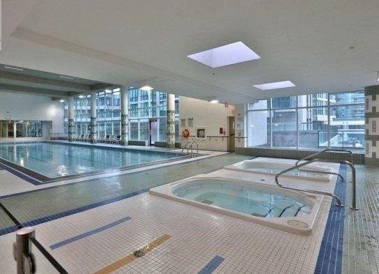 1004 - 16 Yonge St, Condo with 1 bedrooms, 1 bathrooms and 1 parking in Toronto ON | Image 11