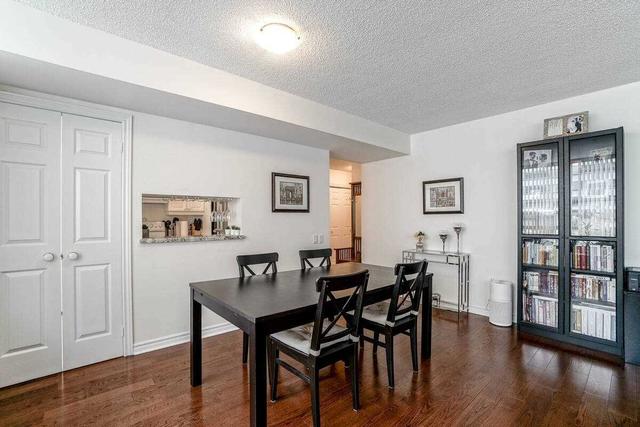 1904 - 71 Simcoe St, Condo with 1 bedrooms, 1 bathrooms and 1 parking in Toronto ON | Image 6