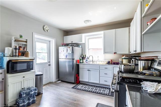 121 Marlborough Street, House detached with 3 bedrooms, 1 bathrooms and 3 parking in Brantford ON | Image 22