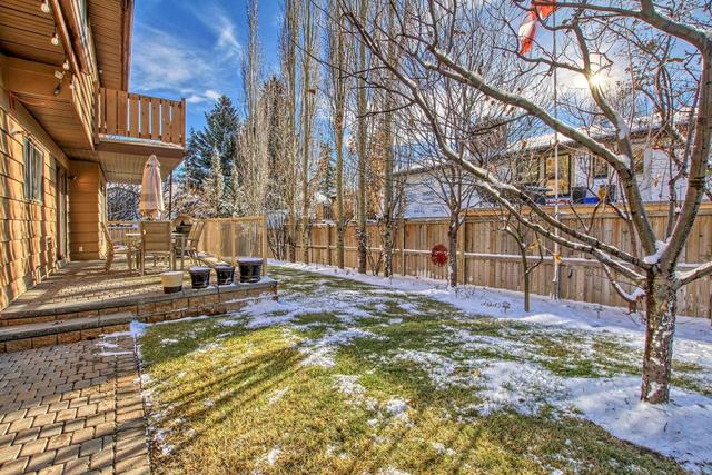 251 Silvergrove Place Nw, House detached with 4 bedrooms, 3 bathrooms and 8 parking in Calgary AB | Image 9