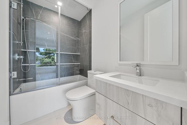 35 Crossburn Dr, House detached with 4 bedrooms, 7 bathrooms and 6 parking in Toronto ON | Image 21