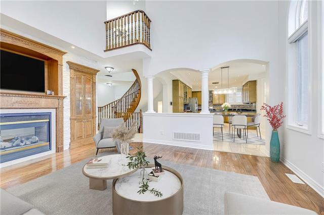 2244 Woodbriar Court, House detached with 5 bedrooms, 4 bathrooms and 6 parking in Oakville ON | Image 8
