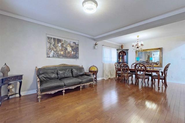 46 Centre St E, House detached with 3 bedrooms, 2 bathrooms and 4 parking in Richmond Hill ON | Image 31