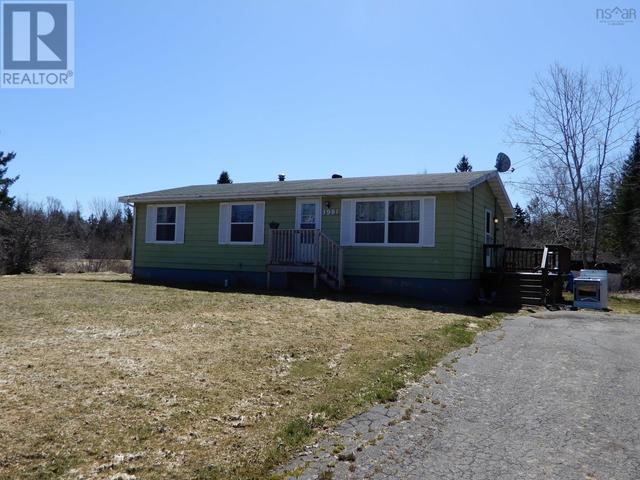 1981 Truro Road, House detached with 3 bedrooms, 1 bathrooms and null parking in Westville NS | Image 3