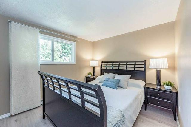86 Upton Cres, House detached with 3 bedrooms, 2 bathrooms and 3 parking in Guelph ON | Image 22