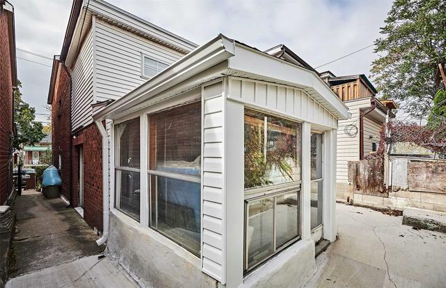 165 Claremont St, House detached with 3 bedrooms, 2 bathrooms and 0 parking in Toronto ON | Image 7