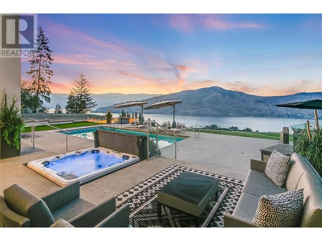 112 Sunset Boulevard, House detached with 6 bedrooms, 5 bathrooms and 14 parking in Vernon BC | Image 4