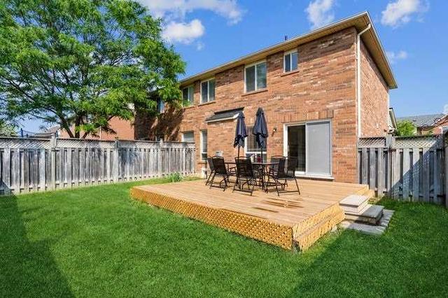 1599 Gowling Terr, House semidetached with 3 bedrooms, 3 bathrooms and 2 parking in Milton ON | Image 9