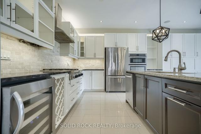 31 Godliman Rd, House detached with 4 bedrooms, 5 bathrooms and 4 parking in Brampton ON | Image 5