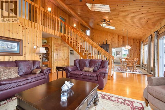 8816 East Bay Highway, House detached with 6 bedrooms, 3 bathrooms and null parking in Cape Breton NS | Image 33