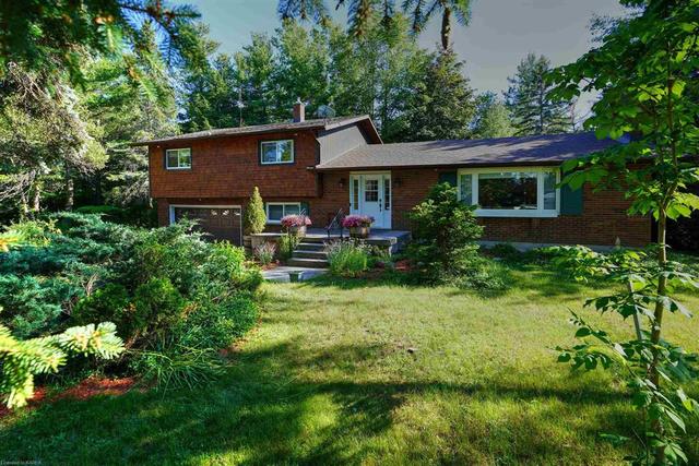 2131 Highway 38, House detached with 3 bedrooms, 3 bathrooms and 8 parking in South Frontenac ON | Image 2