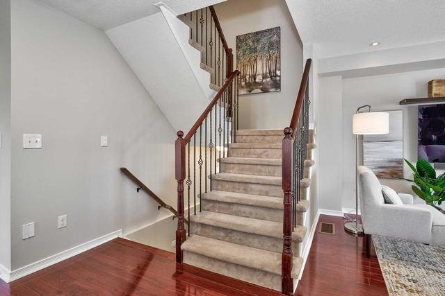 4249 Cole Cres, House semidetached with 4 bedrooms, 3 bathrooms and 2 parking in Burlington ON | Image 34